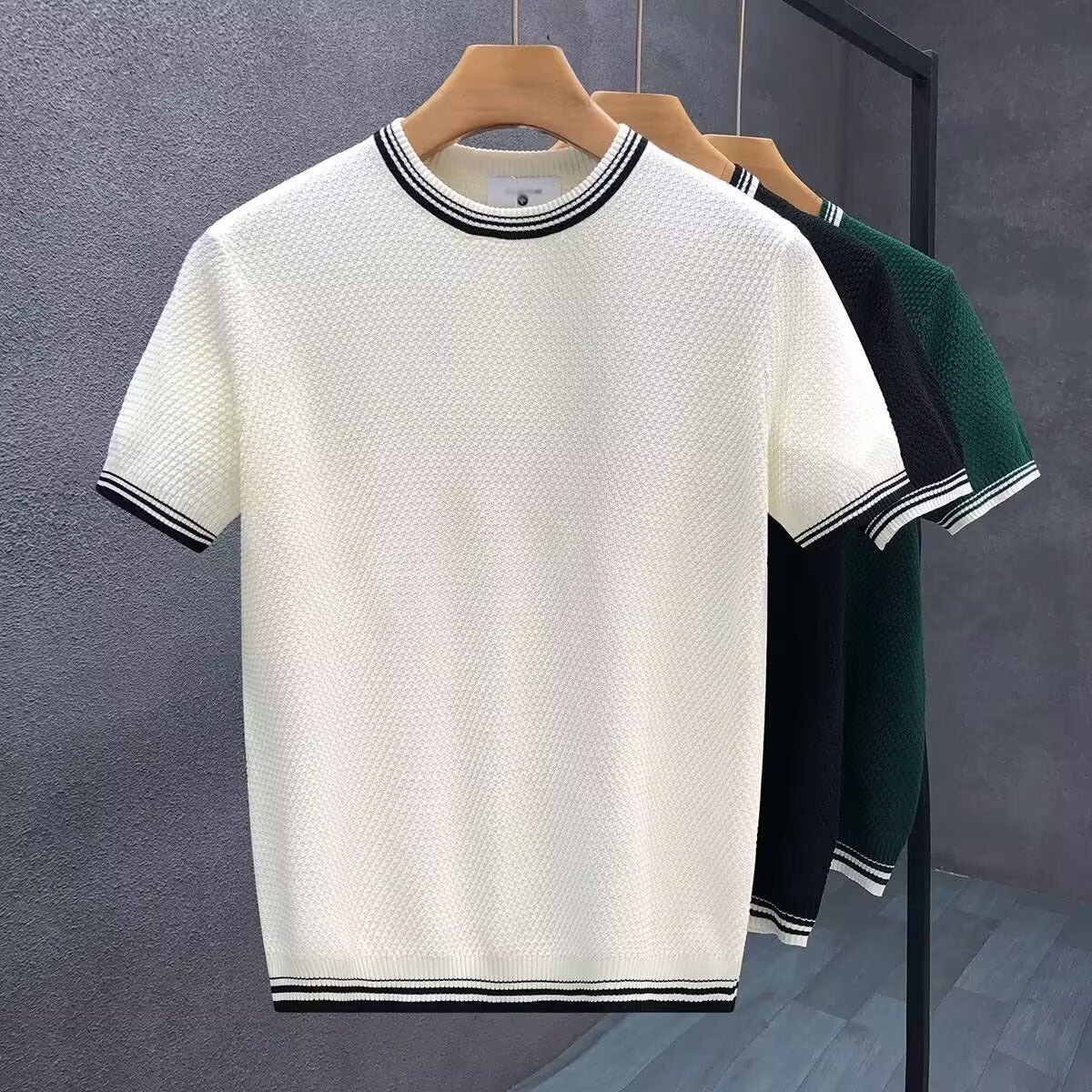 Men's Slim Fit Stretch Crew Neck T-shirt GlamzKart
