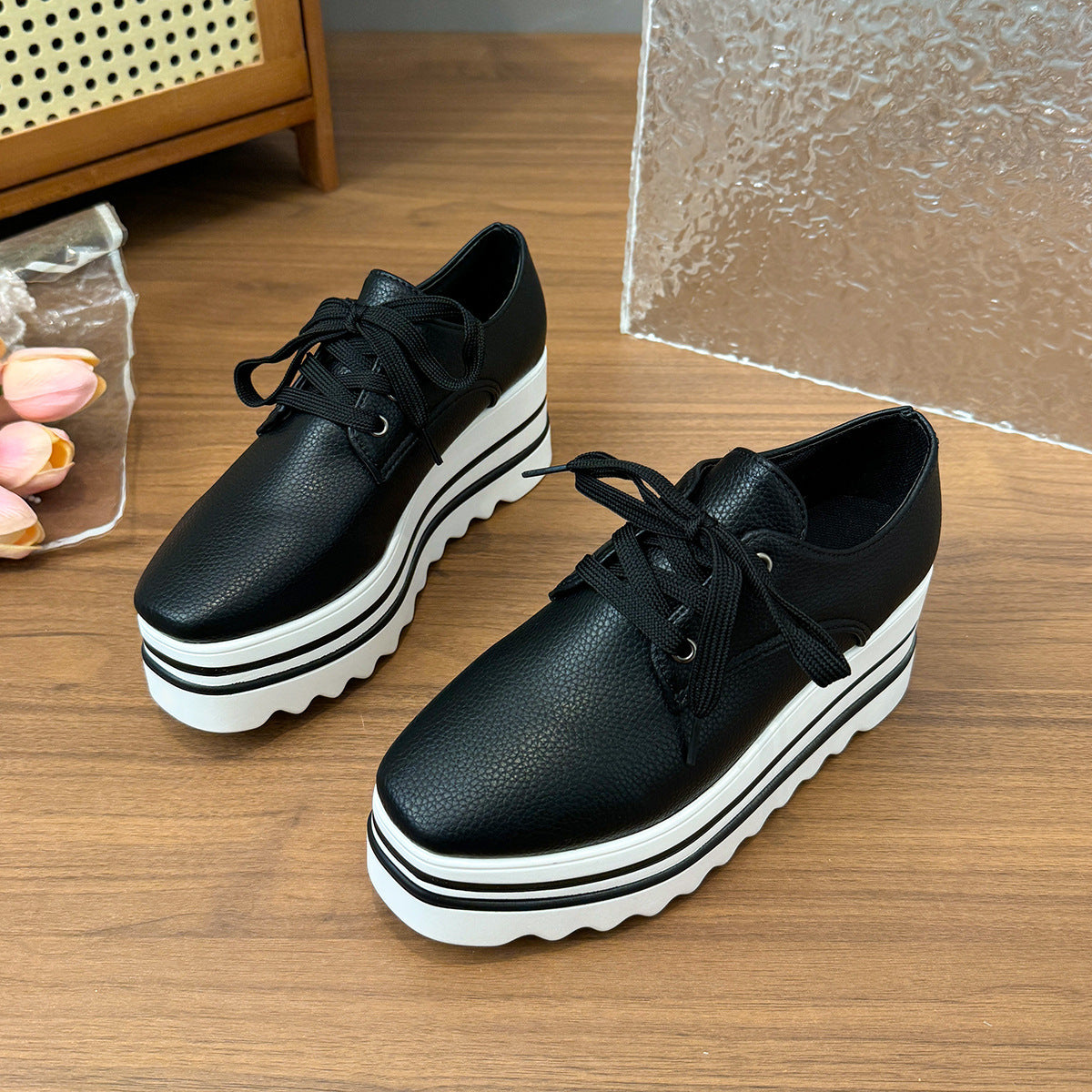 British Style Brogue Lace-up Square Toe Platform Pumps Black GlamzKart