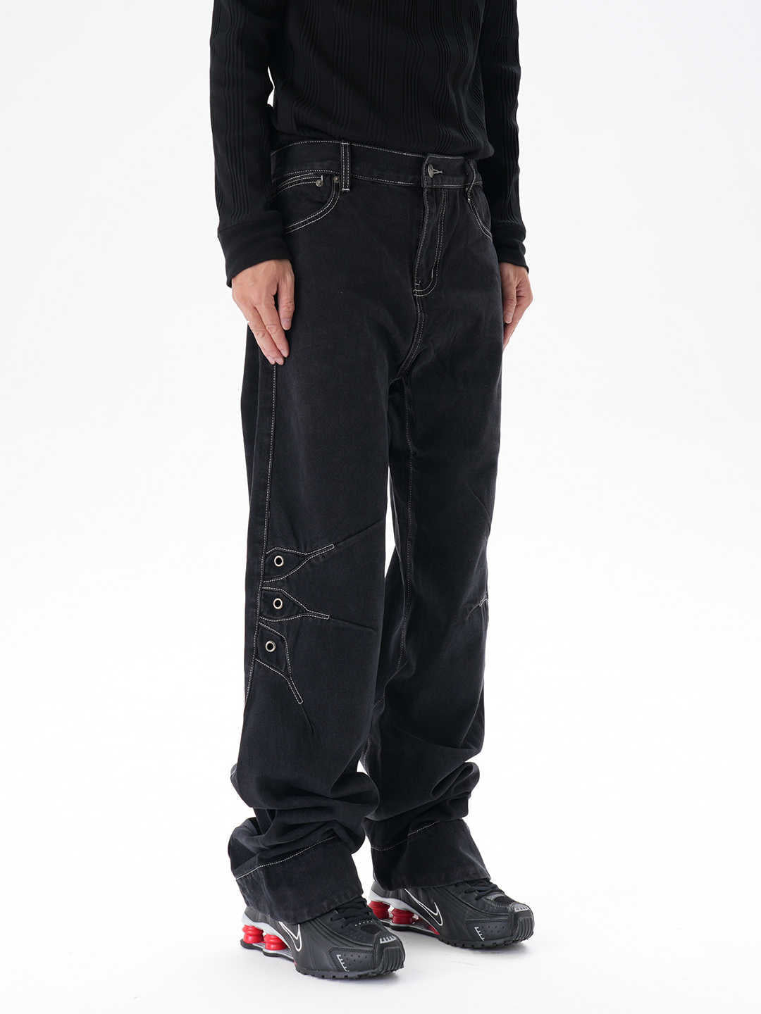 Contrast Color Loose Machete Jeans Men GlamzKart