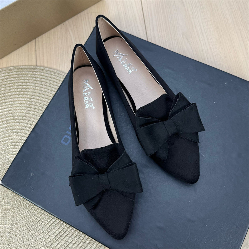 Women's Versatile Solid Color Bow Pointed Flat Shoes Black GlamzKart