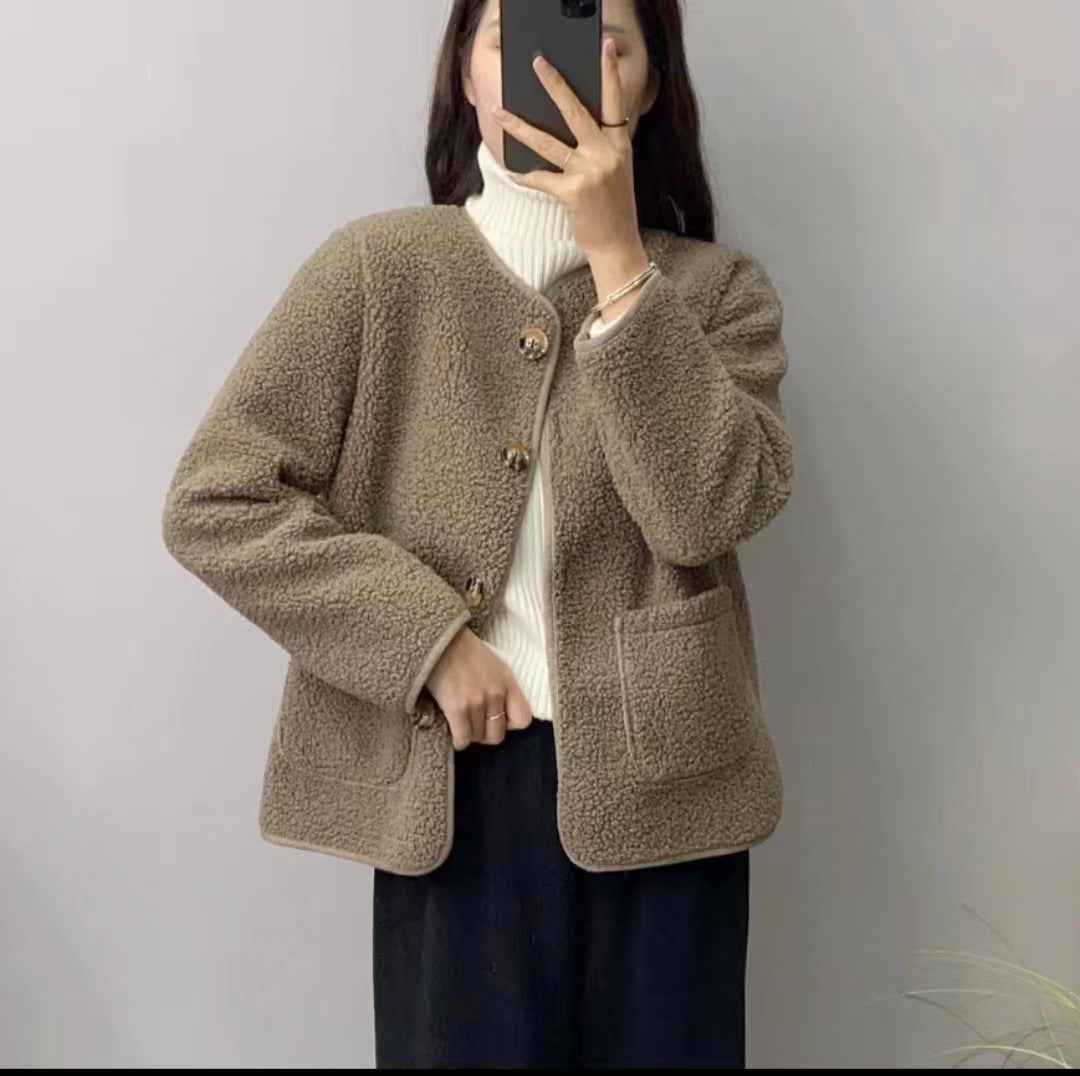 Round Neck Lamb Wool Loose Coat