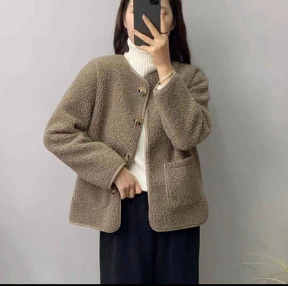 Round Neck Lamb Wool Loose Coat