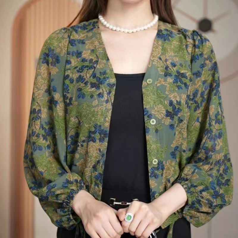 Fashionable Floral Shirt Women's Printed Thin Coat